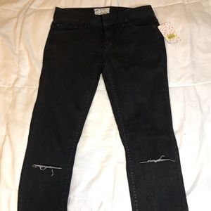 Black Free People ripped skinny jeans W-26